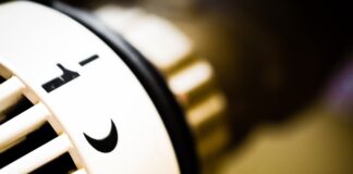 Jak ustawić termostat w baterii prysznicowej? Jak ustawić termostat w baterii prysznicowej?