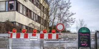 Jak sprawdzić szczelność okien dachowych?