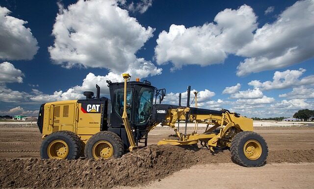 Dlaczego w hydraulice siłowej pieni się olej?